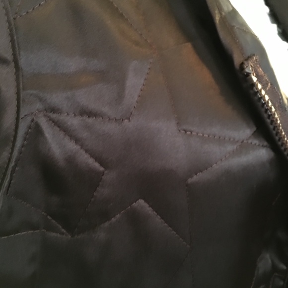 Thin Quilted Brown Zippered Vest - Picture 3 of 4